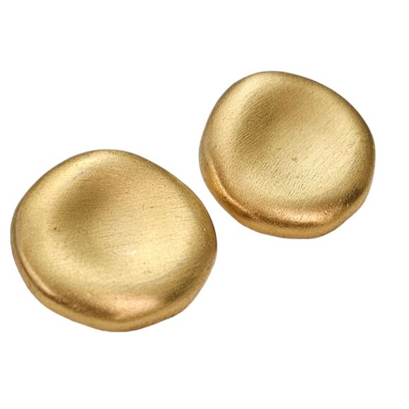 Matte Gold Tone Round Hammered Disc Post Earrings L405 - Picture 2 of 8